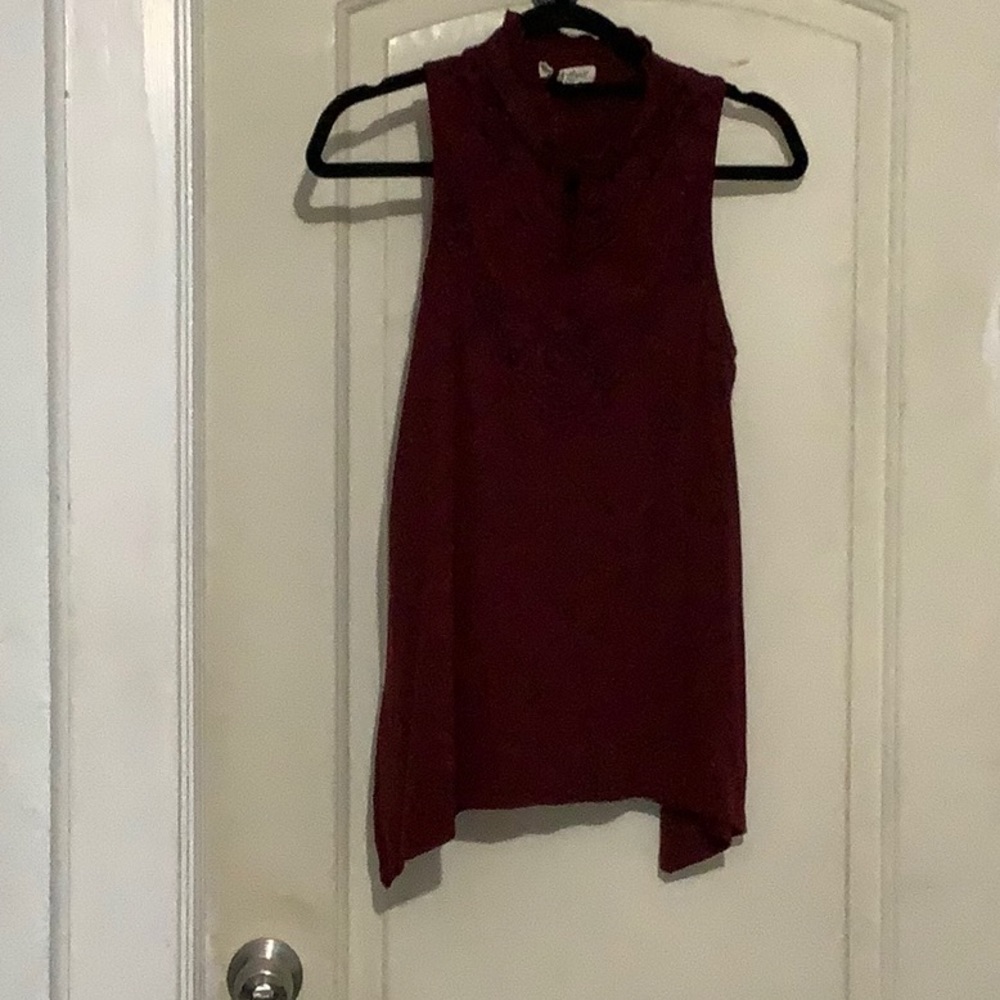 Wine color tank top